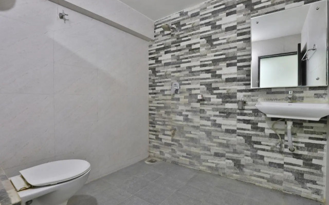 Hotel Nova Cross Road