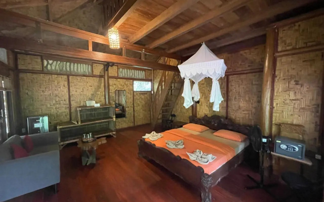 Kupu Kupu Garden Guest House & Cafe