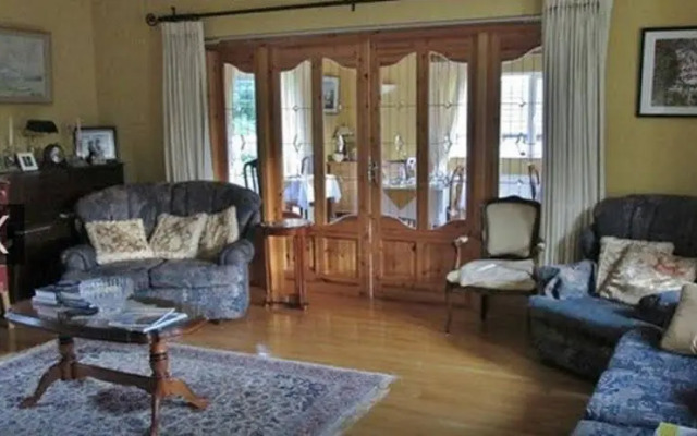 Whitethorn Lodge