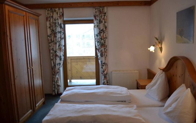 Hotel Aurach
