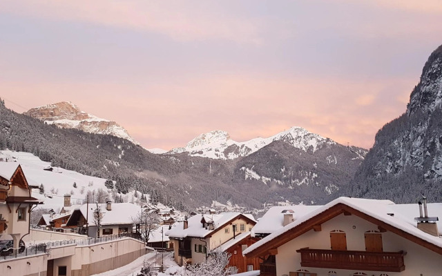 Appartamento panoramico Campitello di Fassa