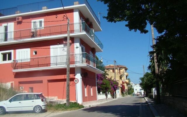 Dionisis Apartments