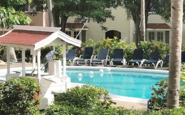 Ocho Rios Boardwalk Apartment