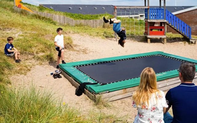 8 Person Holiday Home on a Holiday Park