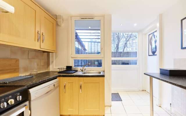 The Kennington Park Crib - Lovely 2bdr Flat With Garden