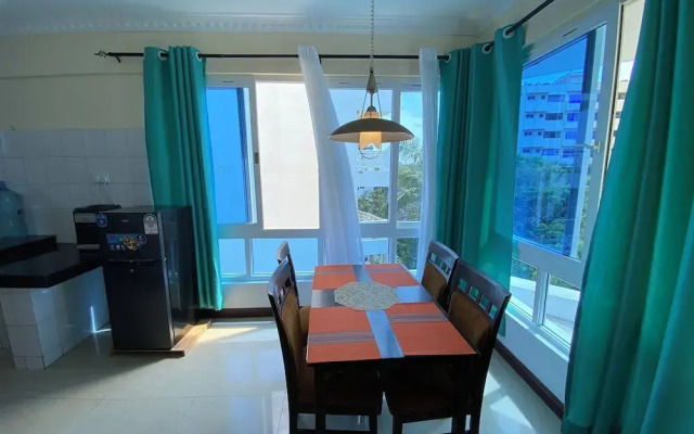 Lux Suites La Vida Sunrise Apartments