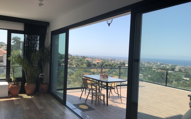 Ultra Lux Sea View Villa in Kyrenia