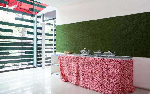 RedDoorz Plus @ Erlich Pasir Kaliki