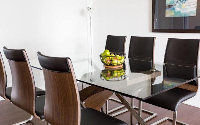 Altitude Suites Bay Street by Teristo Group