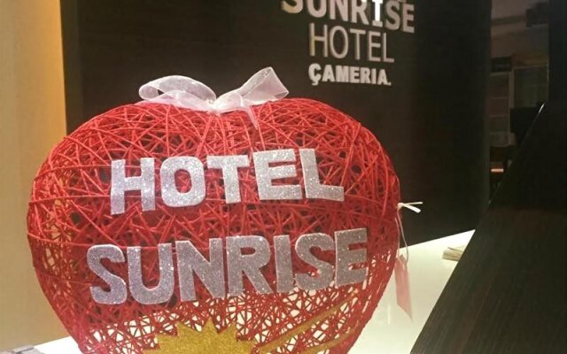 Sunrise Hotel Çameria