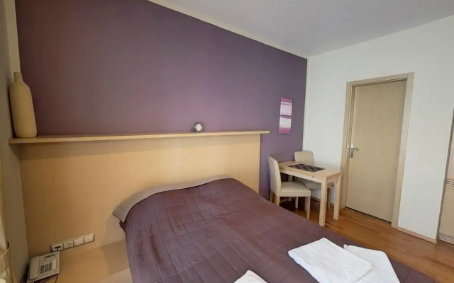 Royal Mediterran Hotel