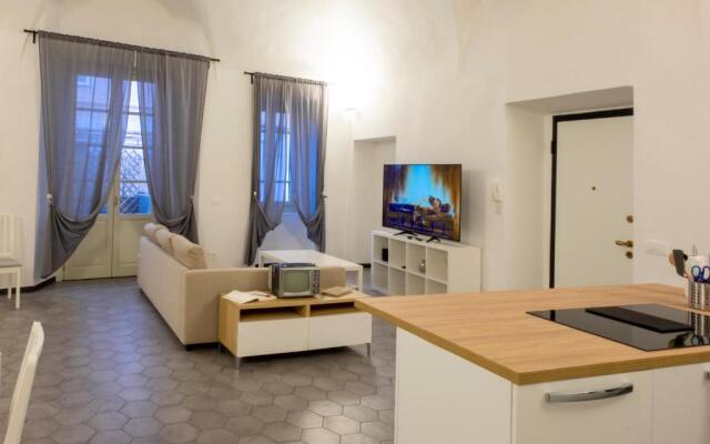 Archivolto del Teatro, 3