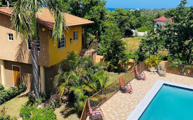 Montego Bay Ironshore  Luxury Studios