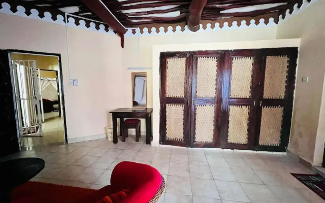 Diani Beach Luxury Retreat With 5 Bedrooms