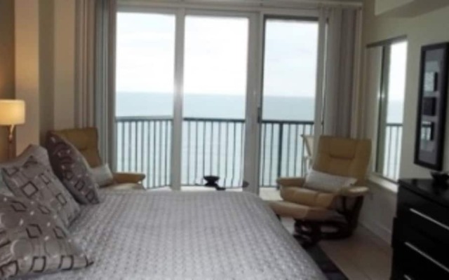 Gorgeous Ocean Views - 2 Br 2 BA - Di Mucci Towers Ten 1902