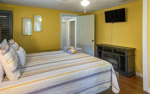 Waycross Vacation Rental w/ Private Backyard!