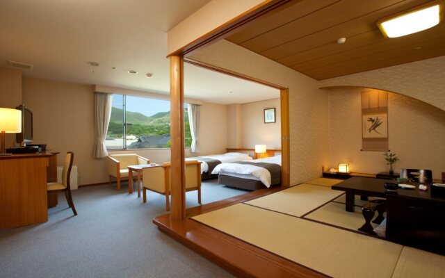 Yufuin Hotel Shuhokan