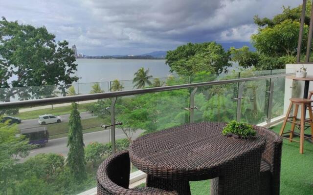 Heaven in city with full seaview 2 cozy BR BAY 21