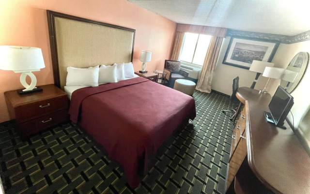 Fairbridge Hotel Cleveland East