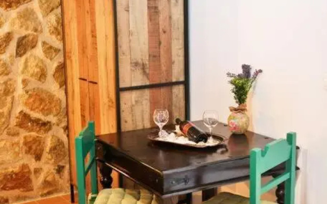 Meandros Suite in Old Town