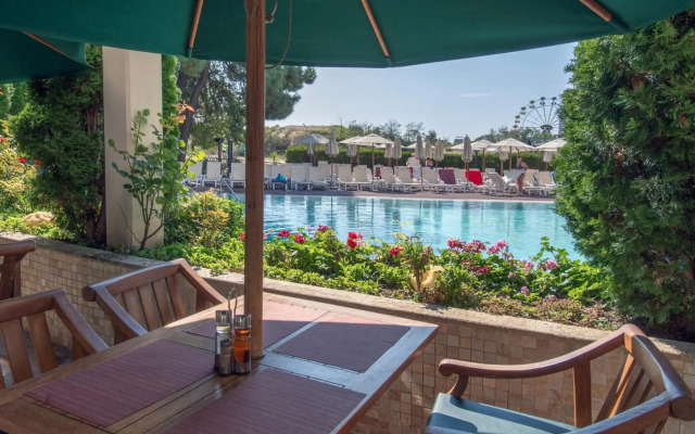 Jeravi Hotel