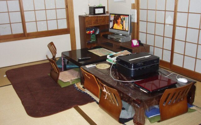 Takama Guest House
