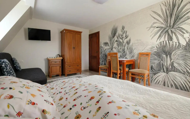 Willa Irys z basenem