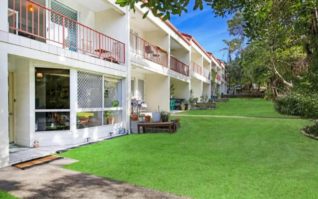 Unit 2 'Coolum Terraces', Coolum Beach