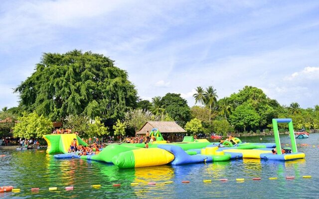 Suoi Mo Park