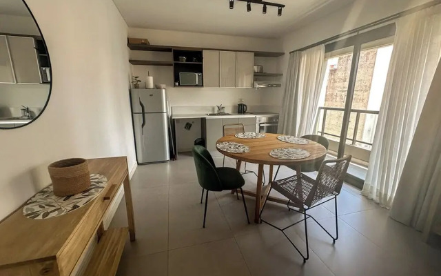 Rent Up - Moderno 2 ambientes con balcón