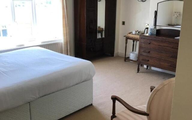 The Wheatsheaf Inn