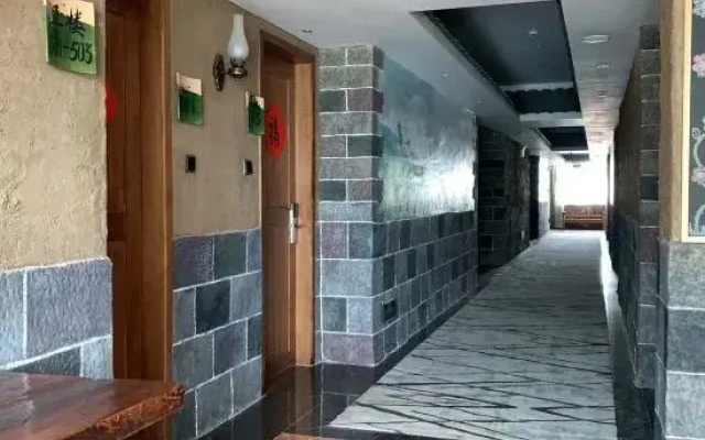 Guiyuan Tianqiaoshe Smart Hotel (Wenchang Middle School)