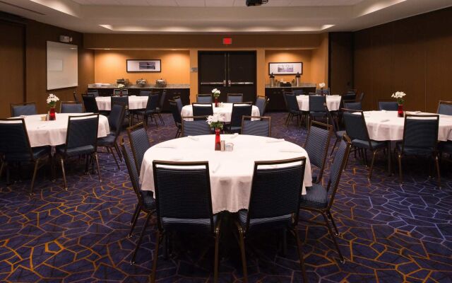Courtyard Hot Springs