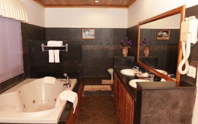 Champa Palace Hotel
