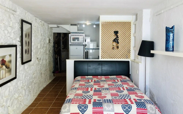 Charming 3-bed House in Guaro, Málaga