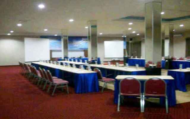 Wonua Monapa Hotel Resort