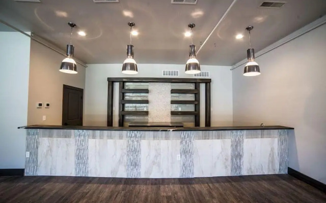 Okoboji Commons Hotel