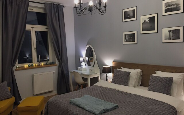 Grey Apartments Kościuszko