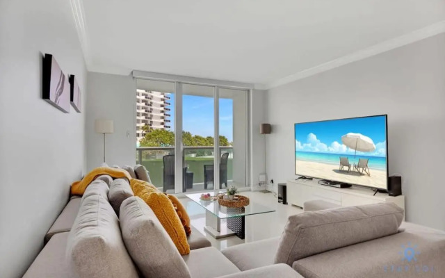 Beautiful Apartment With Pool And Gym