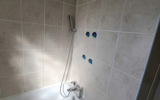Home in Medway 3bedroom Free Sports Free Parking