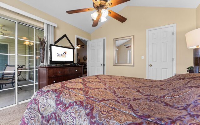 Nature's Mix 2 Bedroom Condo by RedAwning