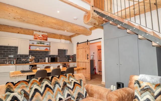 Pine Marten Lodge
