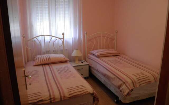 Apartment Mladinic 524 / Three Bedrooms A1