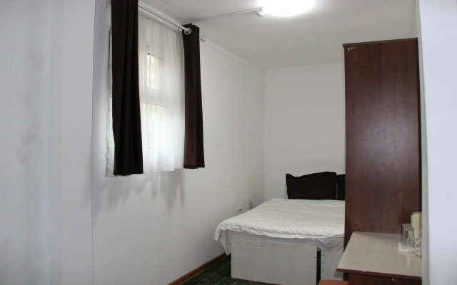 Sultan Kyzyl-Kia (Султан Кызыл-Кия)