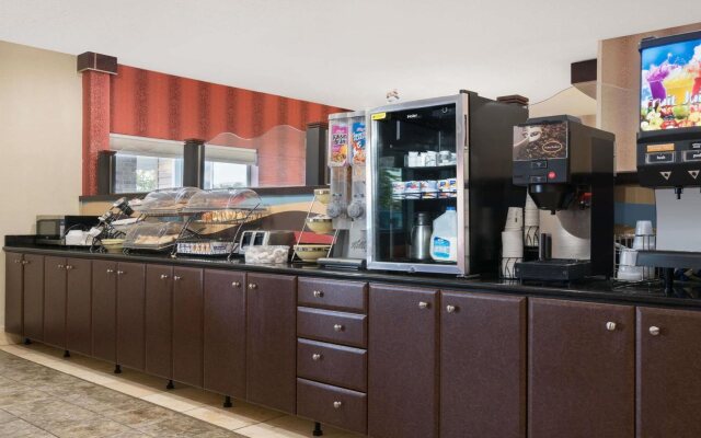 Quality Inn & Suites Mankato East