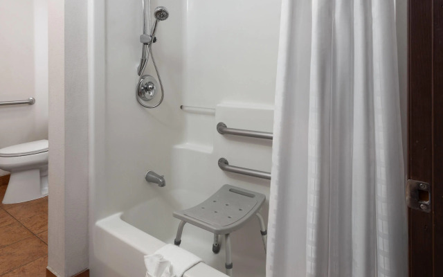 Days Inn & Suites by Wyndham Spokane Airport Airway Heights