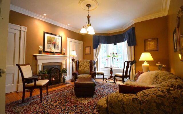 The Briarwood B&B