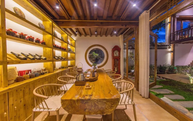 Lijiang Village House