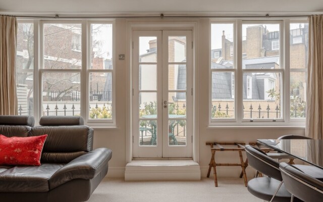 Luxury 2 Bedroom Property in Belgravia