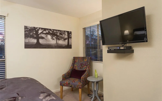 Parktopia 1 BR by Casago